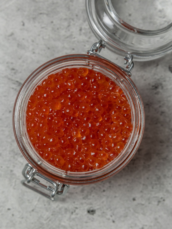 Красная зернистая банка икры консервная полимерная под закатку 120, 200, 500